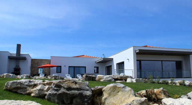 Spacious Villa in Salir de Mato With Private Pool, Terrace, Rezerwuj Willa Wille w Centro Region, Willa