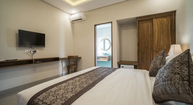 Putih DCarik Ubud