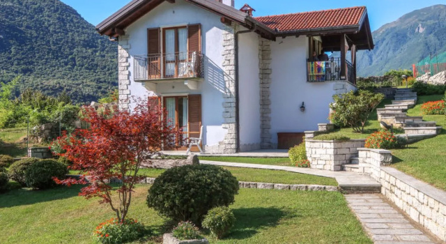 Iride (LMG101), Reserva ahora Hotel Hoteles en Mergozzo con aparcamiento, Aparcamiento