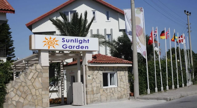 Sunlight Garden Hotel