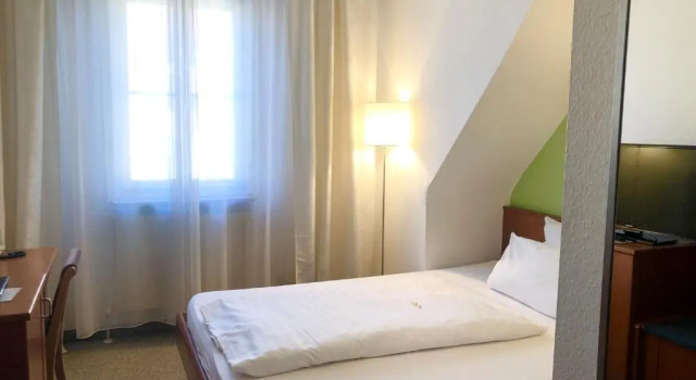 Номер Standard Württembergischer Hof