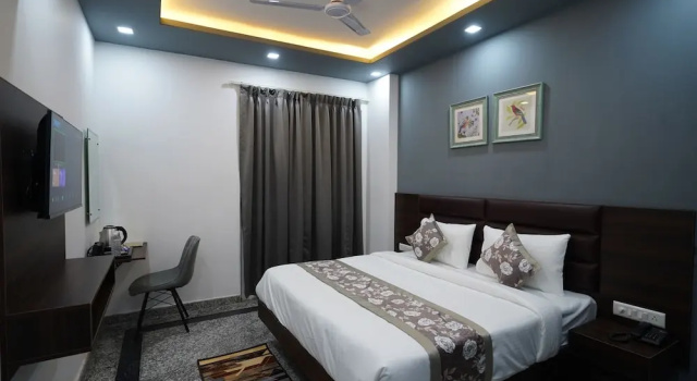 Номер Deluxe Posh Garden Inn Artemis Hospital Road Gurgaon