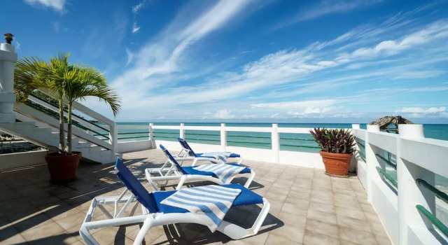 Коттедж с балконом и с видом на океан Beach House Condos, Negril