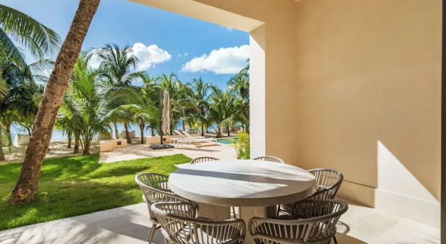Апартаменты Grand Artila Beach Condos, Isla Mujeres