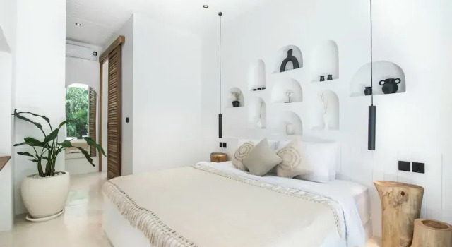 Вилла Stylish 2BR Villa, 5min to Bingins Beach Bliss