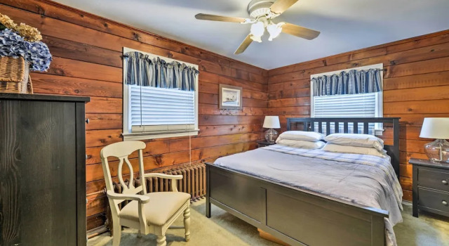 Seaside Park Apt: Outdoor Shower, Walk to Beach!, Prenota Hotel Seaside Park Jersey Shore
