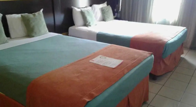 Четырёхместный номер Standard Residence Inn Nickerie