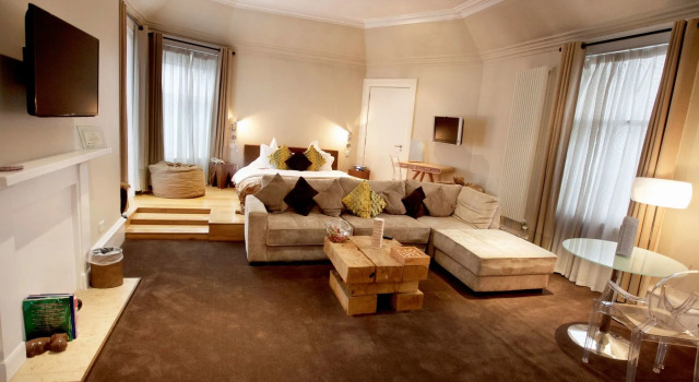 Carmelite Hotel