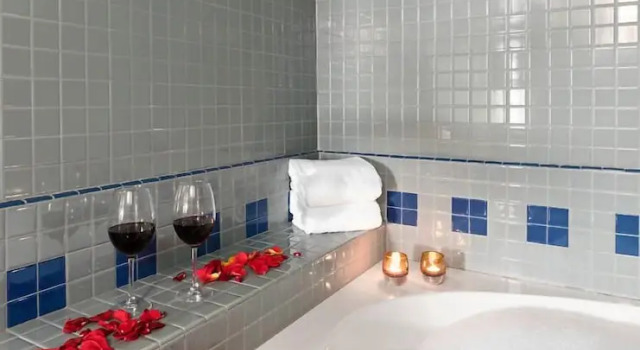 Люкс с балконом La Conner Channel Lodge