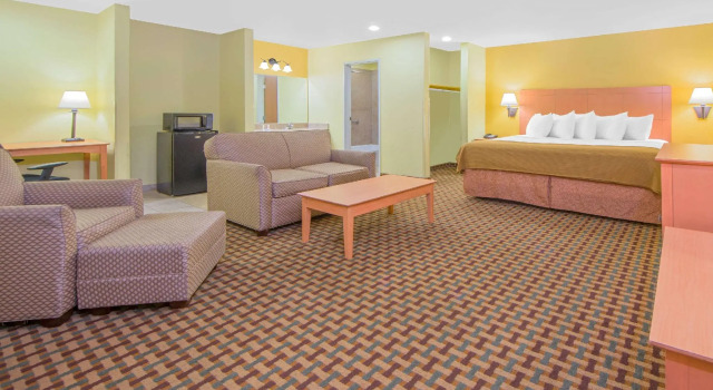 Двухместный люкс Days Inn by Wyndham Lubbock South