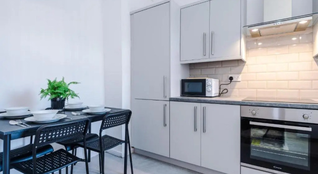 Cozy and Snuggly Apartment in Liverpool Sleeps 4, Free Wifi & Netflix, Varaa Huoneisto Asunnot kohteessa Merseyside, Huoneisto