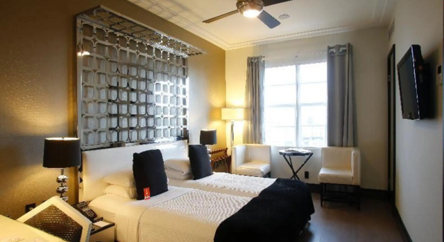 Waldorf Towers South Beach