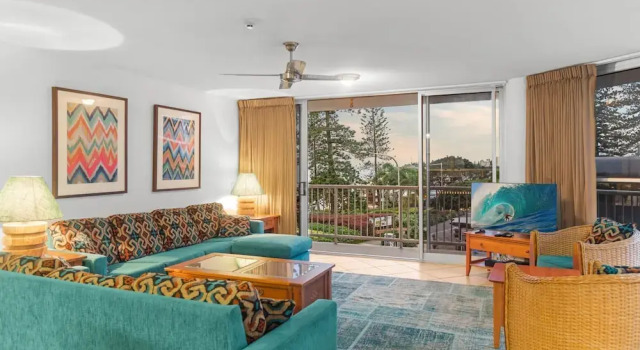 Апартаменты Stylish 3BR Oceanfront Stay by Mooloolaba Esp