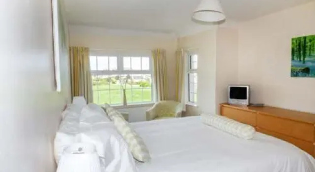 Flat 11, Book Hotel Trearddur Bay Anglesey