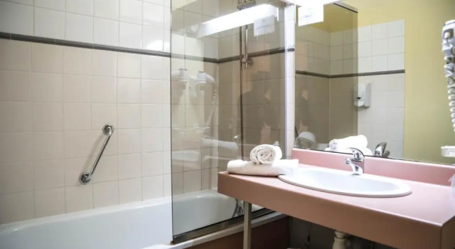 Двухместный номер Economy Hôtel du Canal