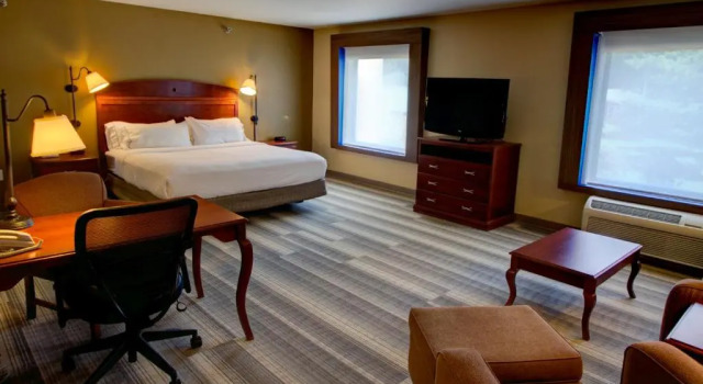 Люкс Holiday Inn Express & Suites Sioux City-South by IHG
