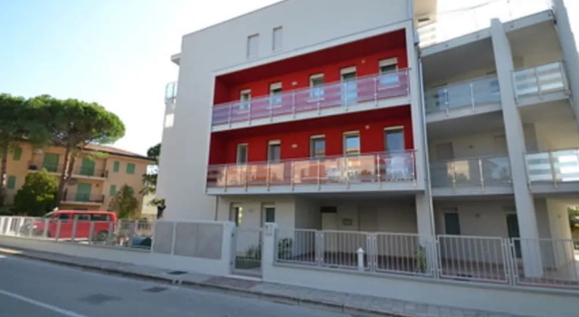 Spacious Apartment in Rosolina Mare Near Sea
