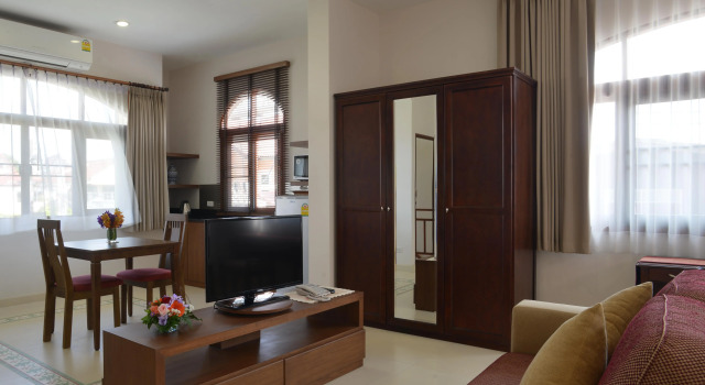 The Golden Wells Residence, Забронировать Отель Отели Чиангмай 3 звезды, рядом с Офис компании Elephant Care &amp; Grand Canyon Jumping, 3*