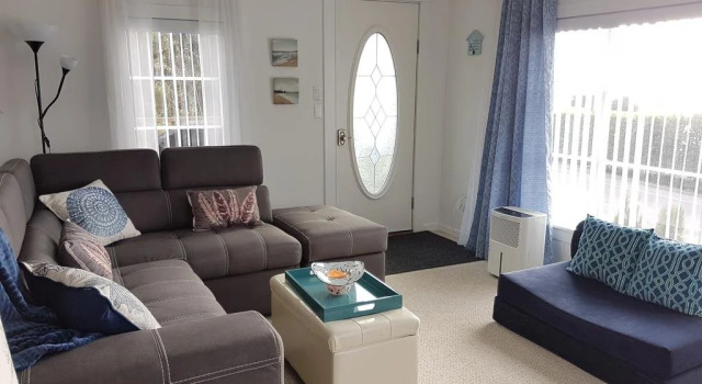 Blue Waters Cottage, Book Feriehus Hoteller i Sunshine Coast med parkering, Parkering