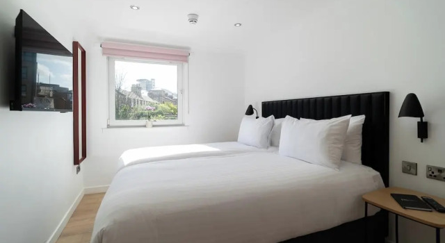 Апартаменты PREMIER SUITES Edinburgh Fountain Court