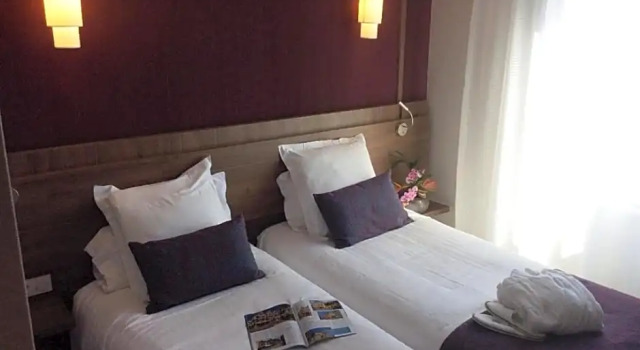 Номер Comfort Best Western Le Duguesclin Hôtel-Restaurant