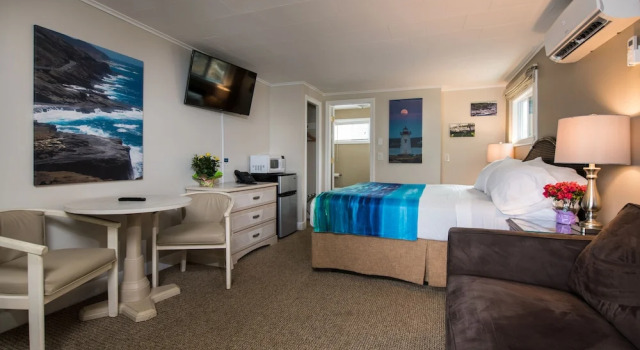 Footbridge Beach Motel, Rezerwuj Motel Hotele w New England z basenem, Basen