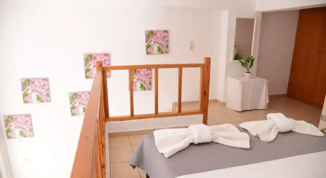 Ground Floor Mini apt, Забронировать Мини-отель Мини-отели Ираклион, рядом с Стадион имени Теодороса Вардинояниса, Мини-отель