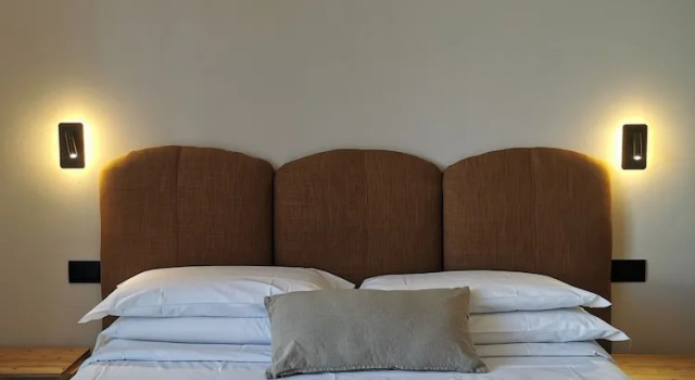 Номер Superior с балконом Albium Hotel