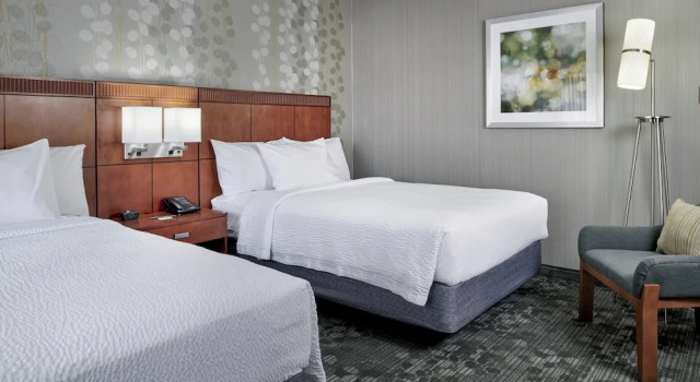 Люкс c 1 комнатой с видом на внутренний двор Courtyard Chicago Oakbrook Terrace
