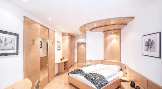 Трёхместный номер Standard Posthotel Lamm