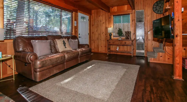 Relax On Meadow-1873 by Big Bear Vacations, Забронировать Отель Отели в центре Биг-Бэар-Сити, в центре