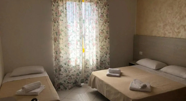 Трёхместный номер Standard Hotel Marzia con Piscina