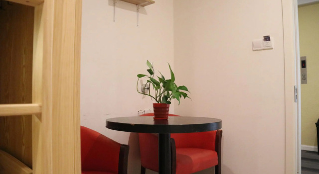 Кровать в общем номере (мужской номер) The Phoenix Hostel Shanghai