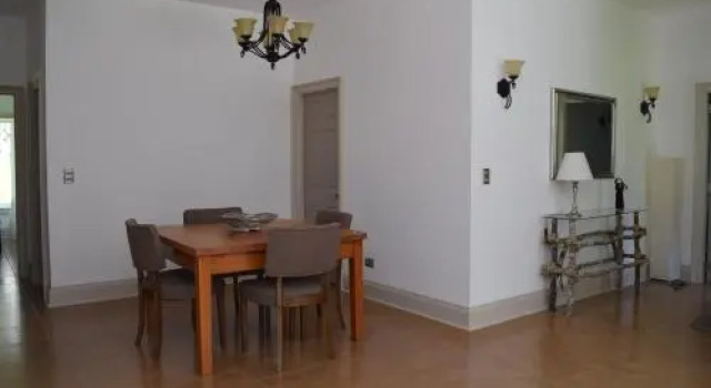 La Caverna, Rezervovat Hotel Hotely v Araucanía s parkováním, Parkování