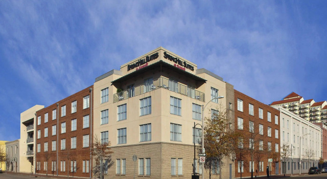 Двухместный полулюкс с видом на город SpringHill Suites by Marriott New Orleans Warehouse Arts District