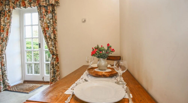 Neathwood Cottage, TETBURY, Rezervați Casă de vacanță Hoteluri în Gloucestershire cu parcare, Parcare