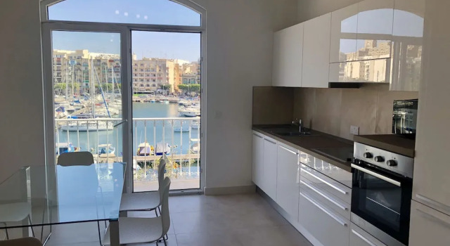 Sunrise Yacht Marina - Sliema Valletta