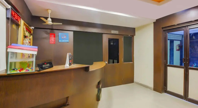 Nine Star Hotel, Rezerwuj Hotel Shamshabad 