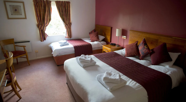 The Conningbrook Hotel, Varaa Hotelli Brook 