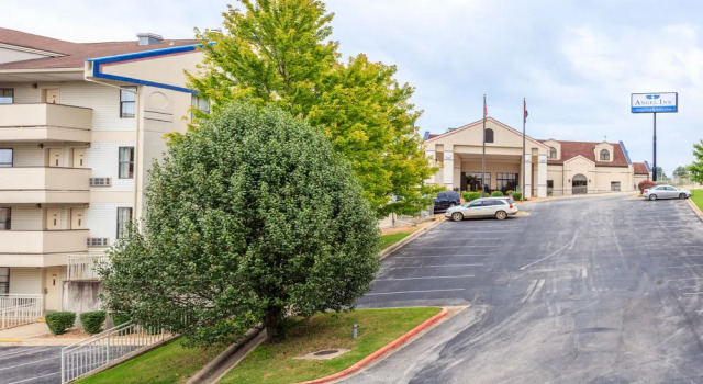 Angel Inn by the Strip, Забронировать Отель СПА-отели Table Rock Lake, SPA-услуги