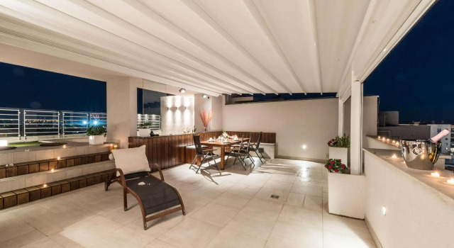Penthouse with roof terrace, Забронировать Отель Отели Задар с парковкой, рядом с Пляж Коловаре, Парковка