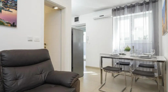 Holiday Home Aspalathos, Забронировать Дом для отпуска Коттеджи Сплита, Коттедж