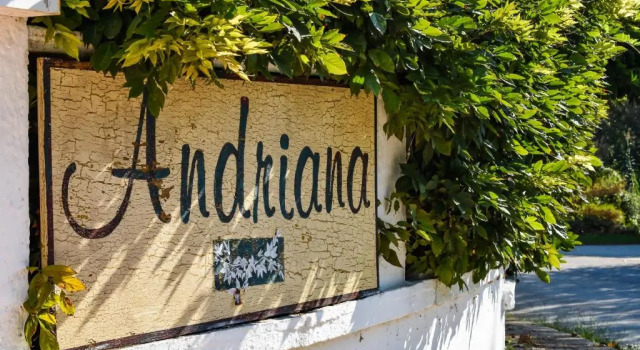 Andriana Apartments, Prenota Appartamento Agios Georgios Epiro
