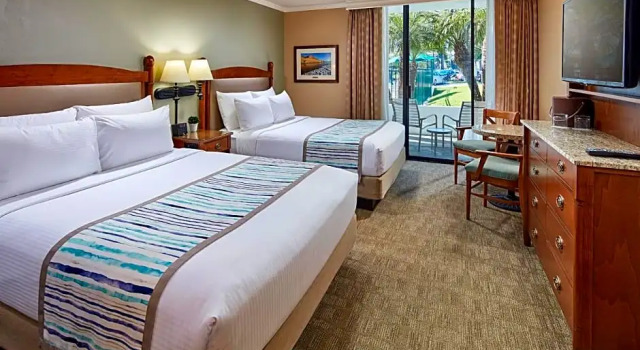 Номер Deluxe Glorietta Bay Inn