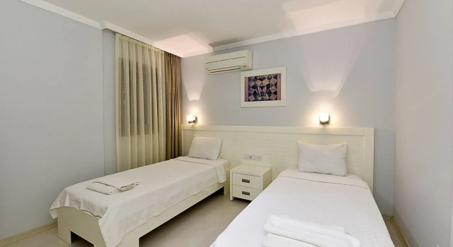 Royal Palm Residence