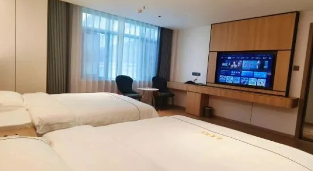 Семейный люкс Tianshun Hotel (lincang First Middle School Branch)