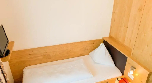 Hotel Montani, Забронировать Отель Отели Лачес 3 звезды, 3*