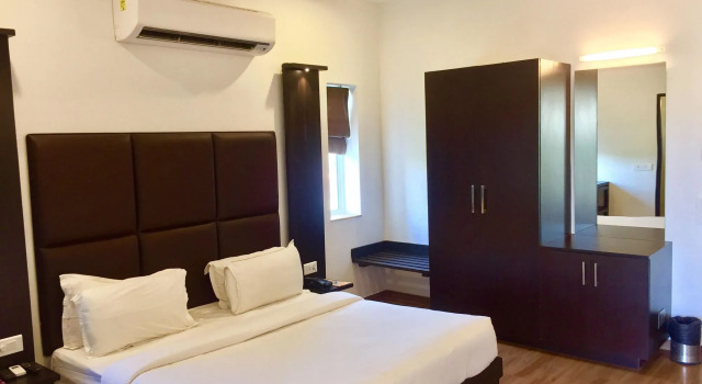 SinQ Beach Resort