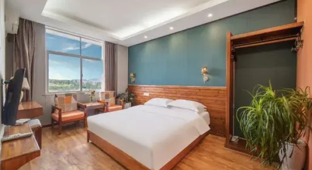 Люкс Business Pu'er Plum Lakeside Hotel