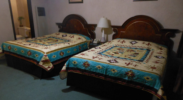 Adobe Sands Motel, Забронировать Мотель Мотели Пангич, рядом с Мемориальная больница Garfield, Мотель